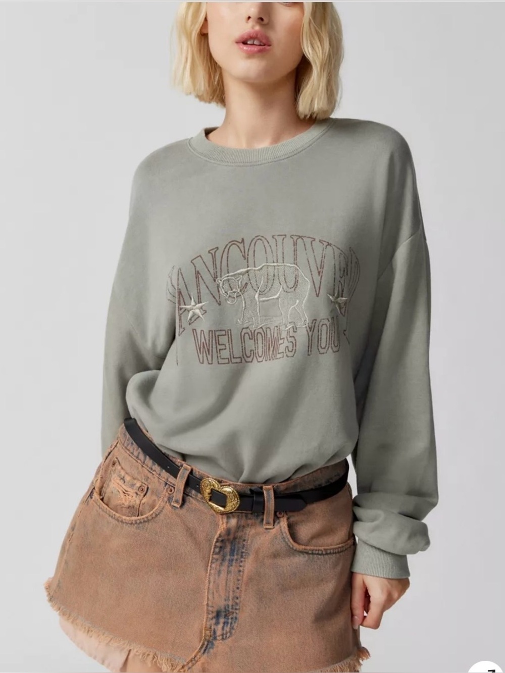 Urban Outfitters Welcome To You Graphic Sweatshirt Graphic Sweatshirt in Green